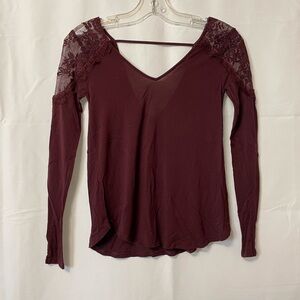 American Eagle Elegant Lace Shoulder Top Burgundy Women's Extra Extra Small